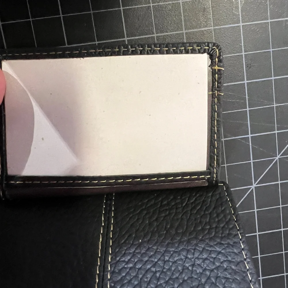 VGUC Leather credit card id card money clip